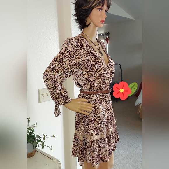 Dress - Picture 2 of 6